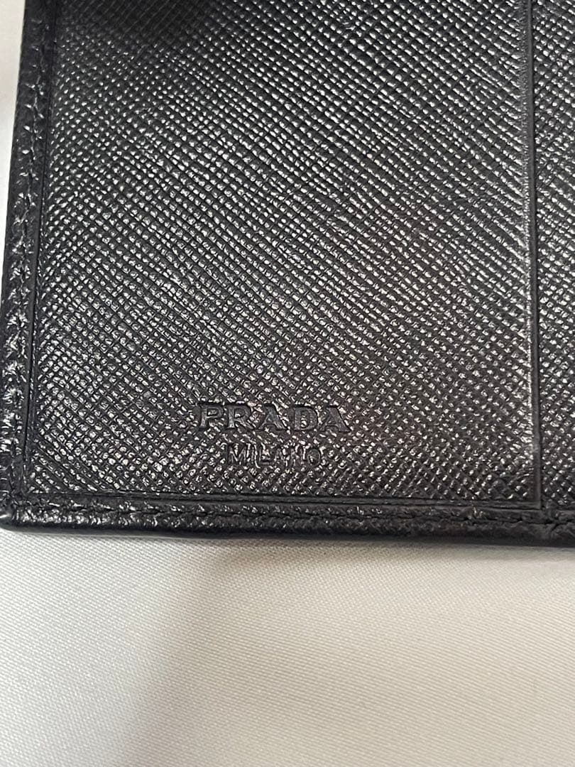 PRADA プラダ　サフィアーノ　二つ折り財布　クリップ付き　コンパクト財布