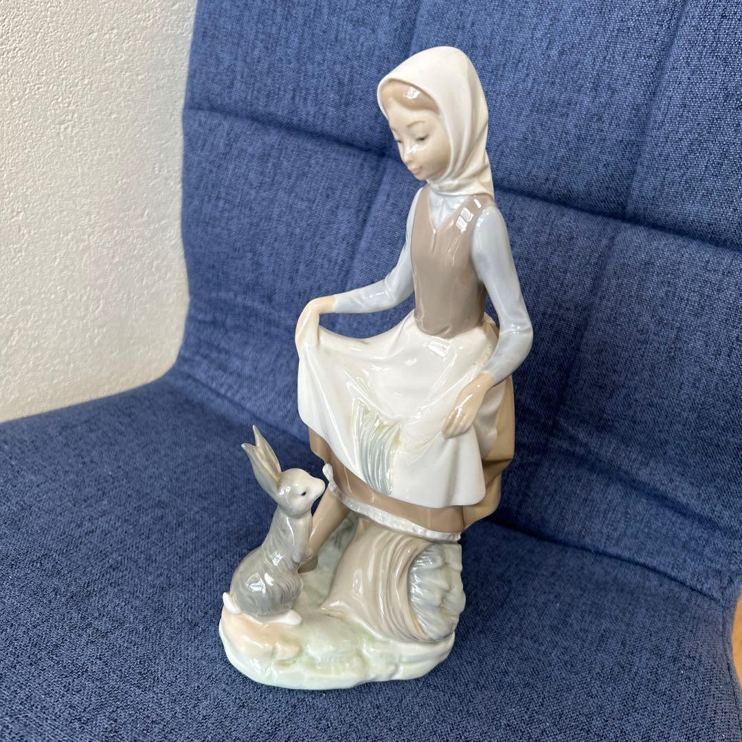 リヤドロ　少女　うさぎ　希少美品