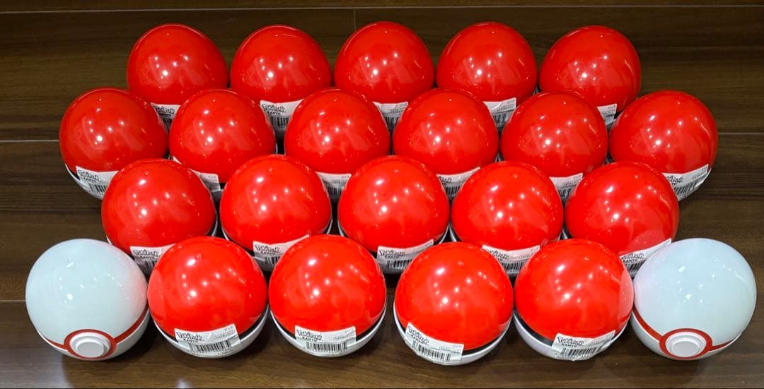 【未開封】ポケパークカントー　ピンバッチ未開封20個+プレミアボール2個