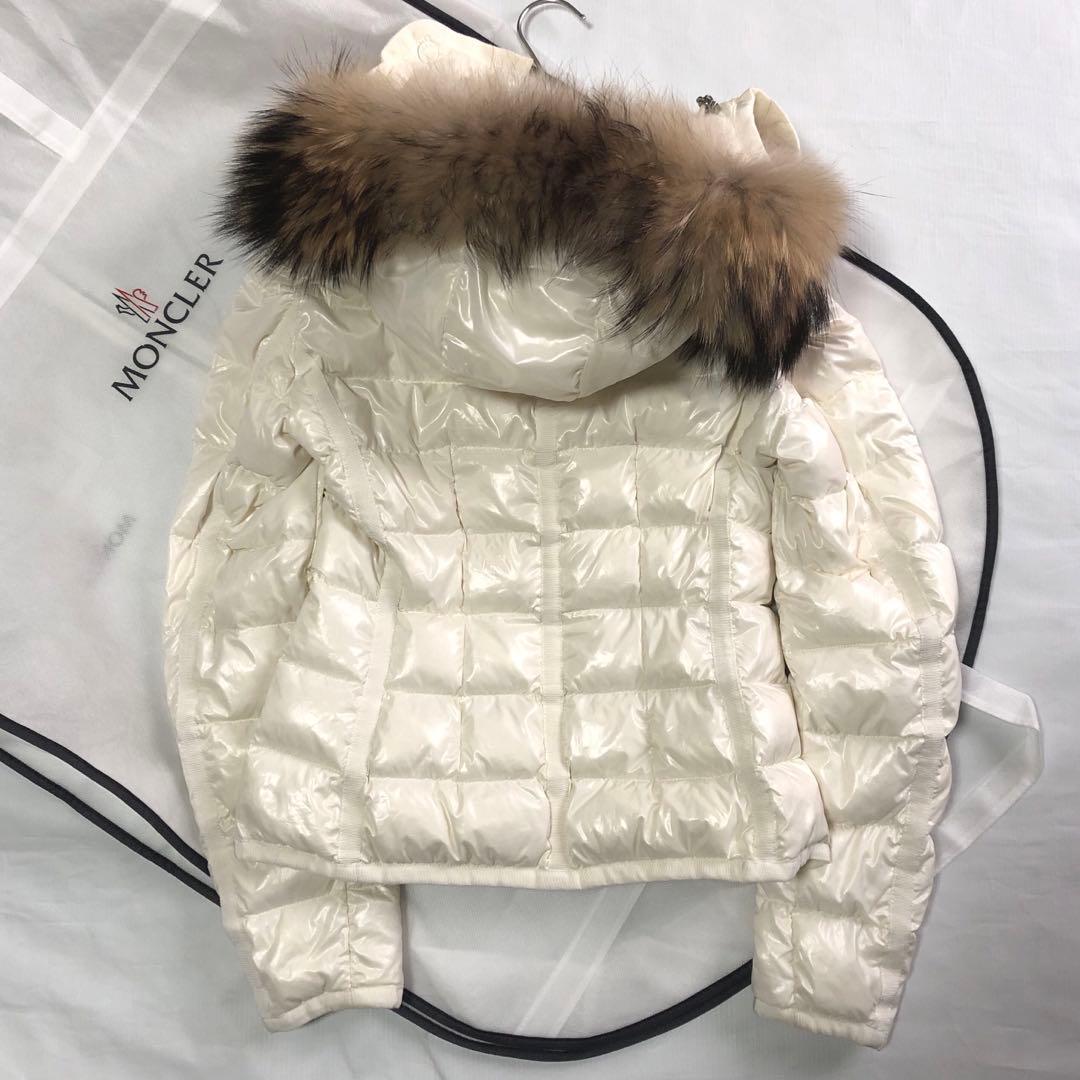 MONCLER モンクレール ARMOISE アルモワーズ ダウン ファー 白
