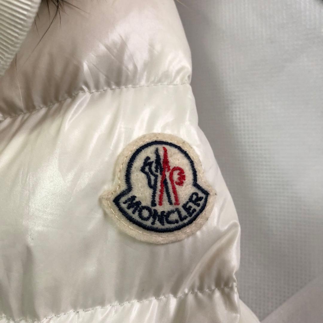 MONCLER モンクレール ARMOISE アルモワーズ ダウン ファー 白
