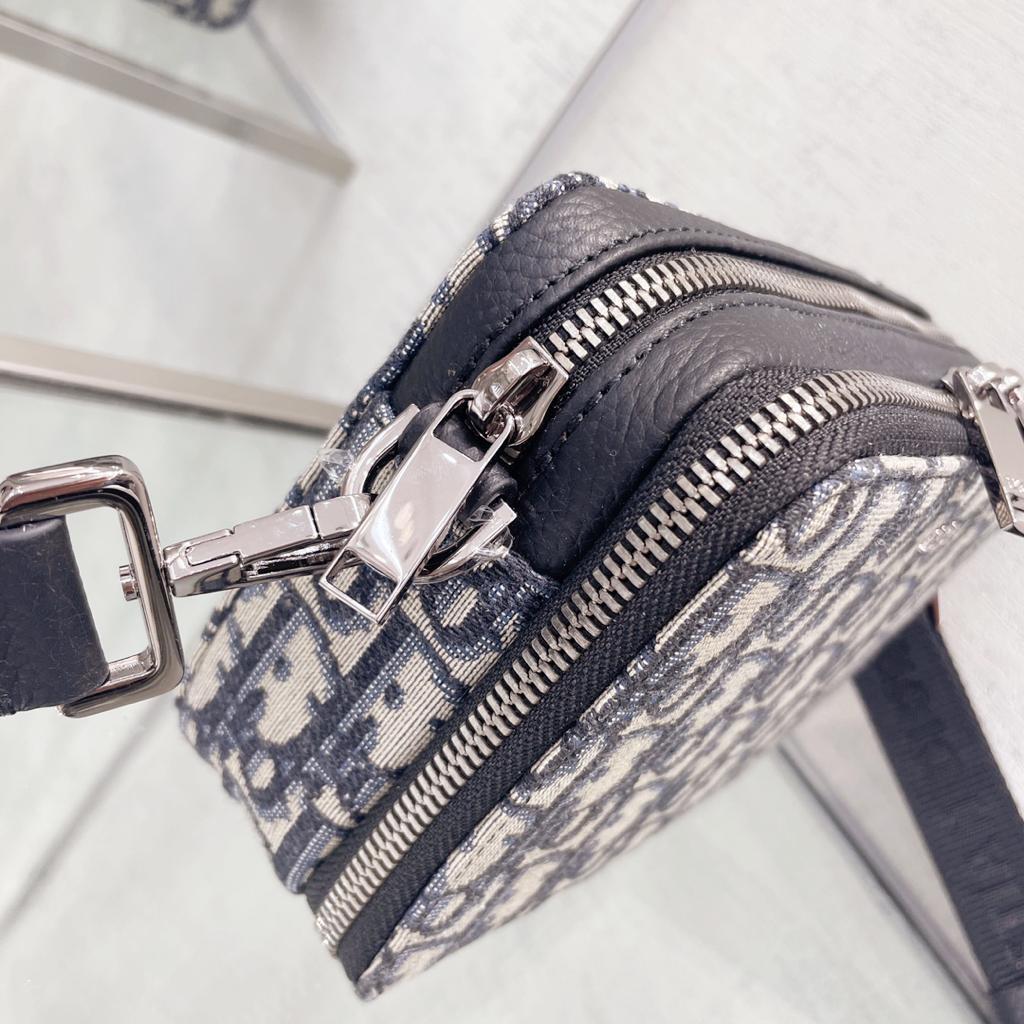 ダミエパターン ショルダーバッグ