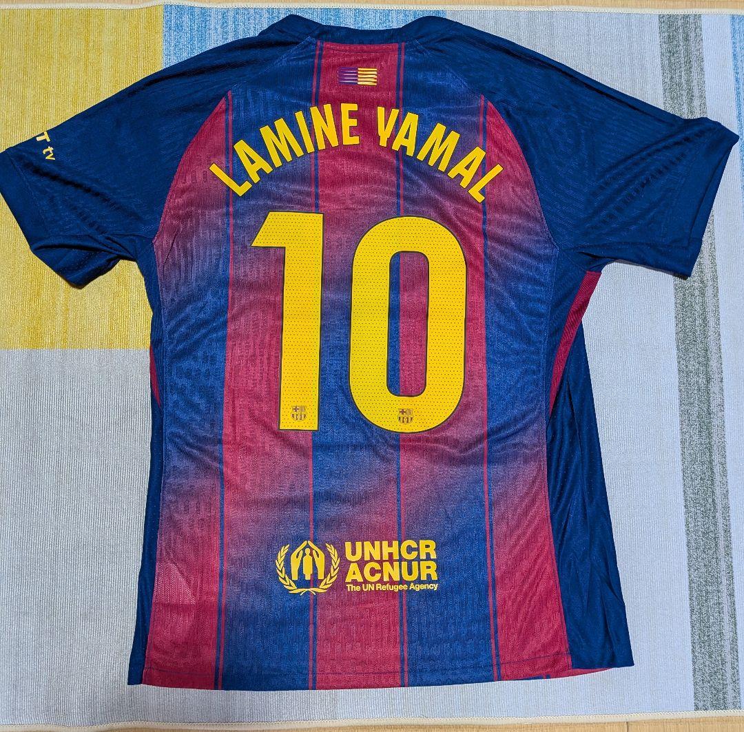 バルセロナ　ヤマル　ユニフォーム