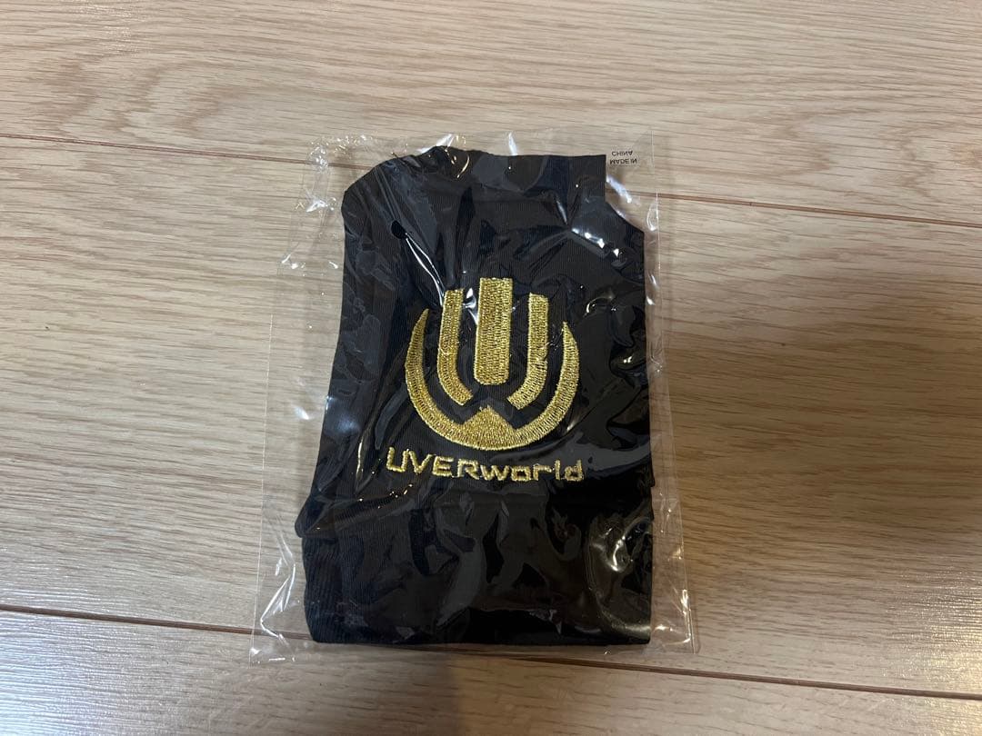 UVERworld 手袋とリボンバッジ セット　新品未使用