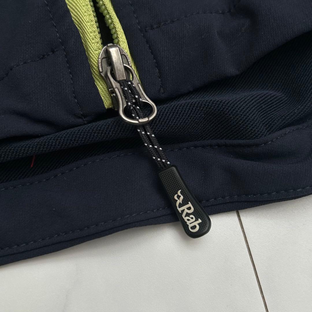 【人気モデル】Rab エクソダスジャケット　ソフトシェル　刺繍　アルパイン　L
