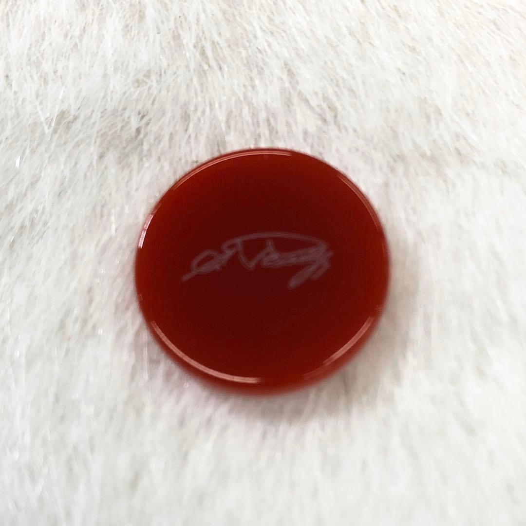 エルヴィン・パウリーのカメオルース