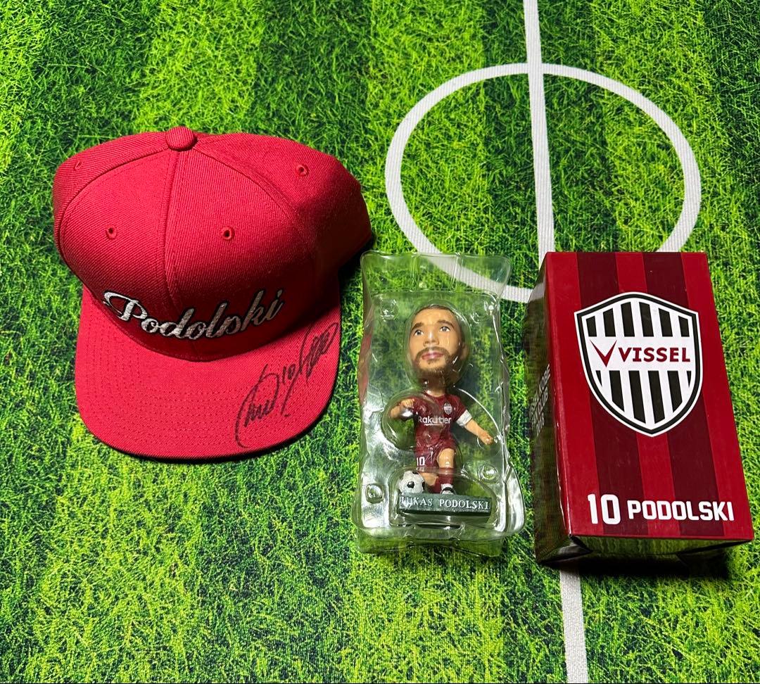 STRASSEN KICKER ポドルスキ　直筆サイン入りキャップ　フィギュア