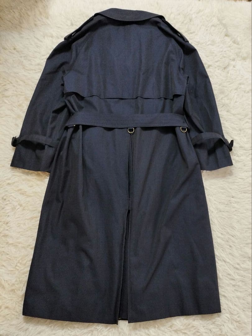 Aquascutum 大きいサイズ ダブルブレスト トレンチコート　ネイビー