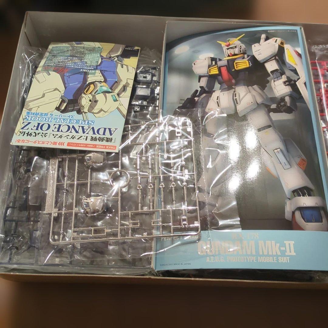 ム*ド様 バンダイ PG RX-178 ガンダムMk-IIエゥーゴ