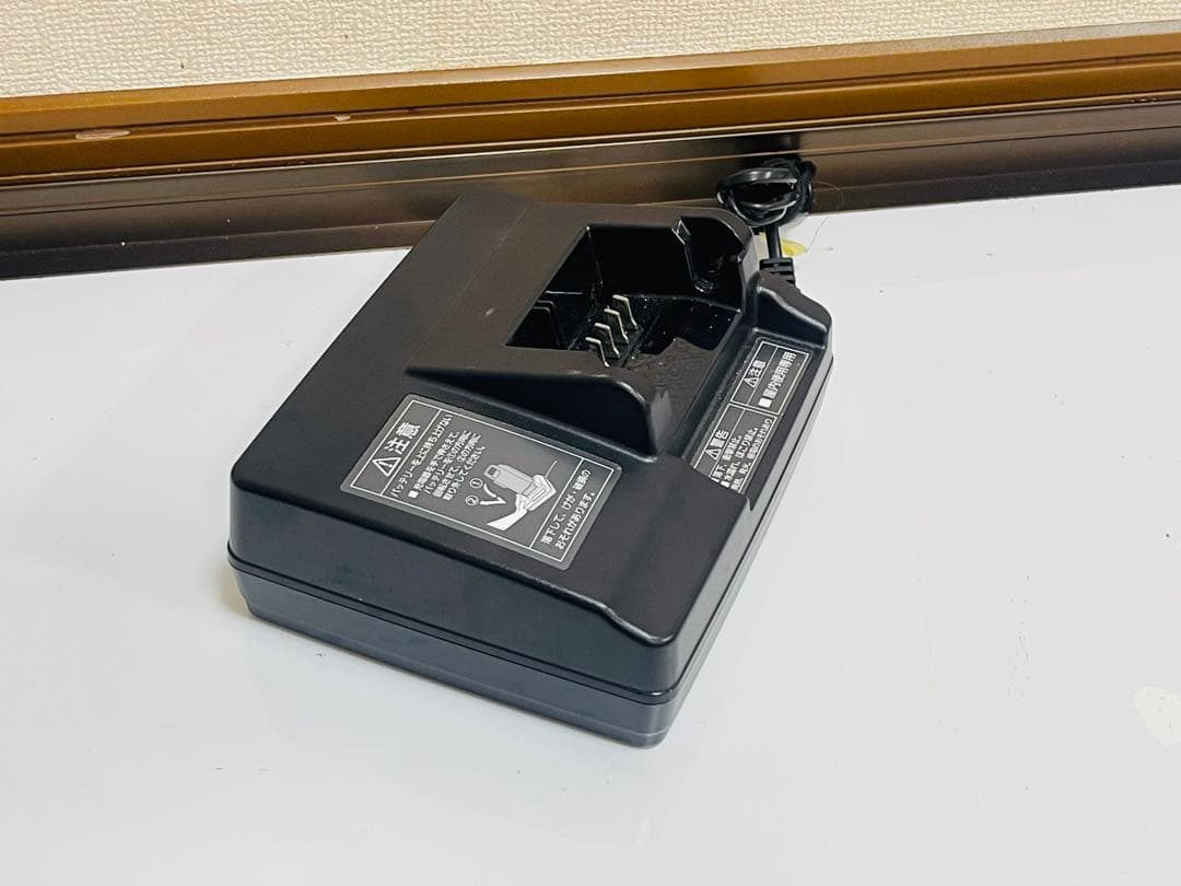 Panasonic NKJ069Z1電動自転車用充電器 黒