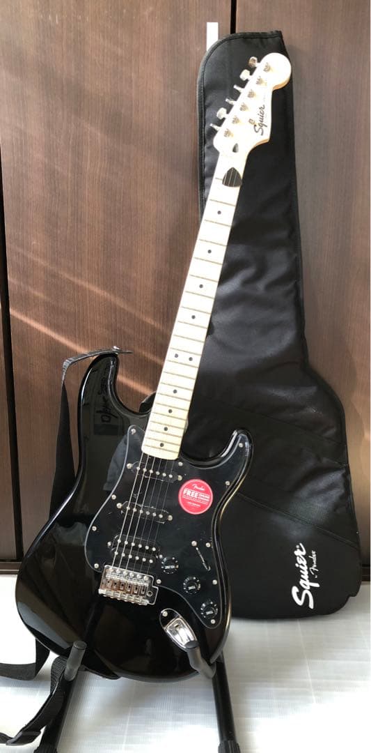 Squier ブラック エレキギター 本体