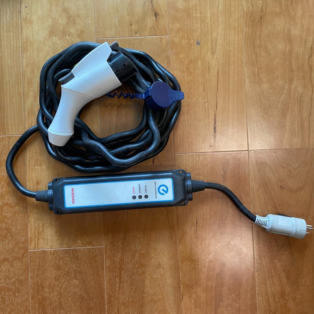 日産 EV充電ケーブル 約7メートル