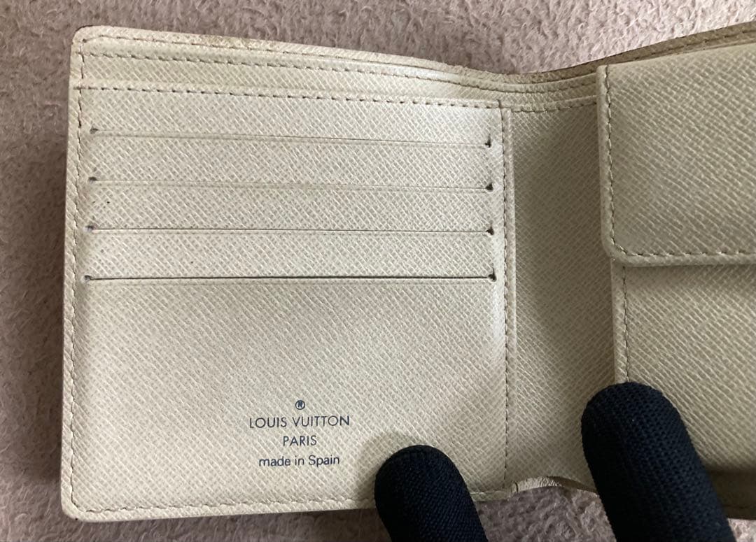 美品　LOUIS VUITTON　二つ折り財布　ダミエ　アズール