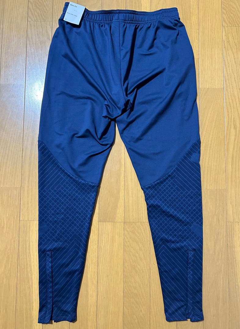 【未使用・タグ付】ナイキ　パリサンジェルマン　ネイビー