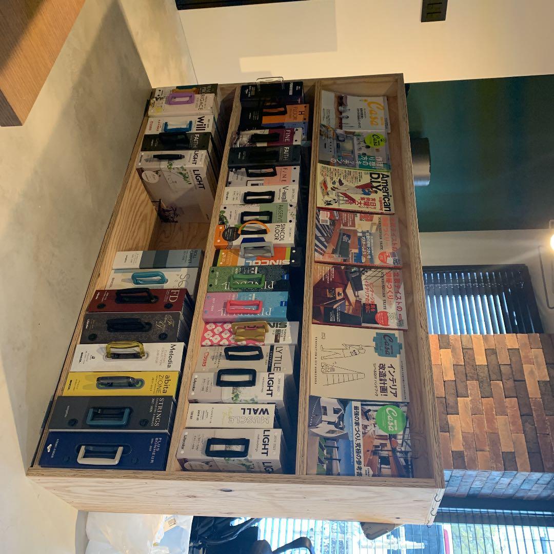 針葉樹合板で出来た本棚【北海道札幌市の方は配送無料】