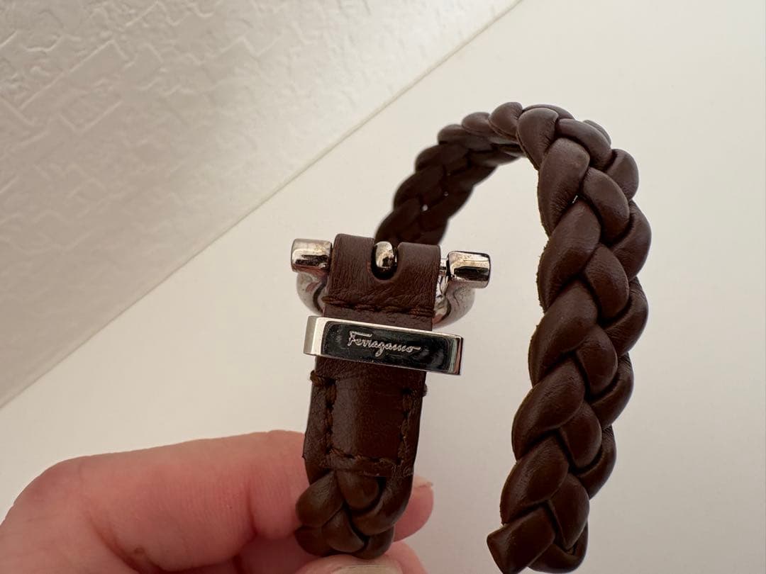 Ferragamo ブラウン レザー ブレスレット