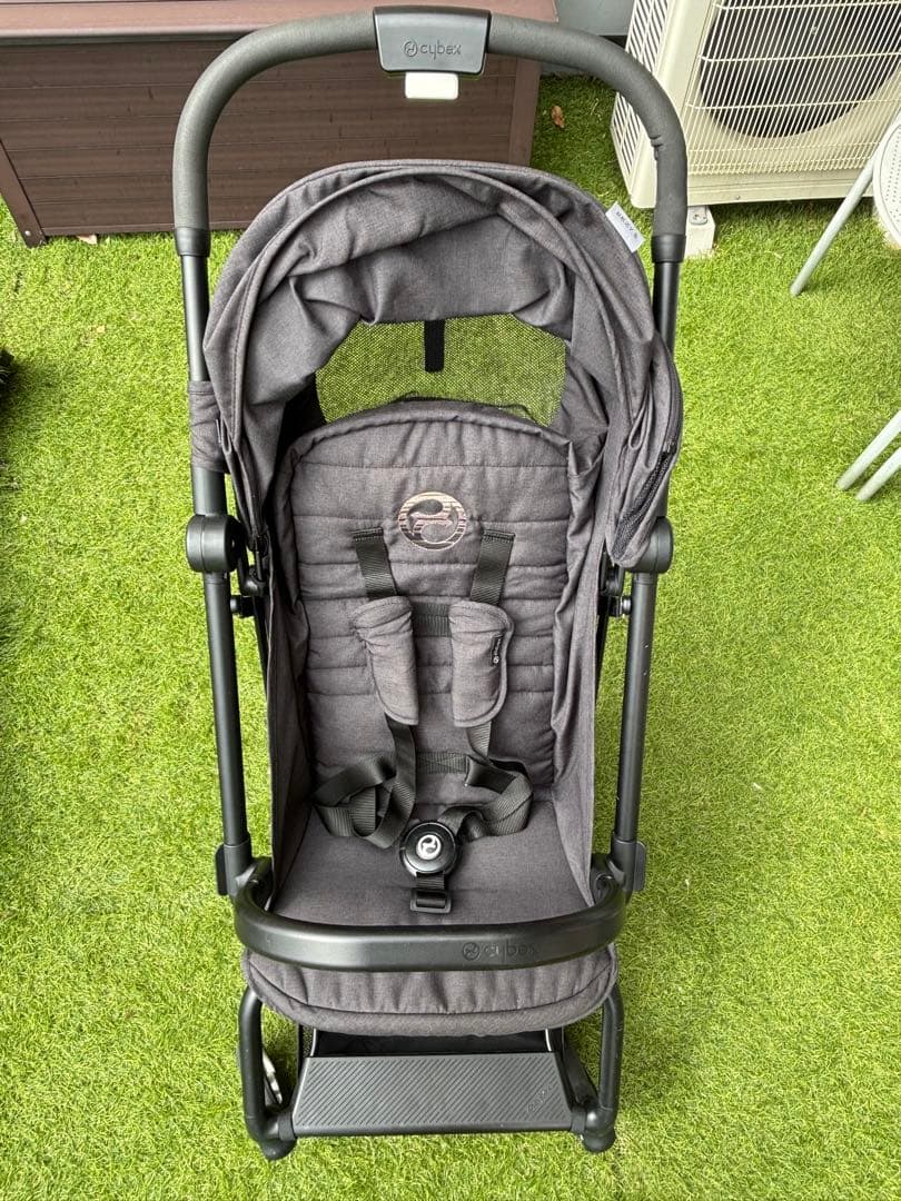 サイベックス イージーS 　 EEZY S cybex 　ベビーカーブラック