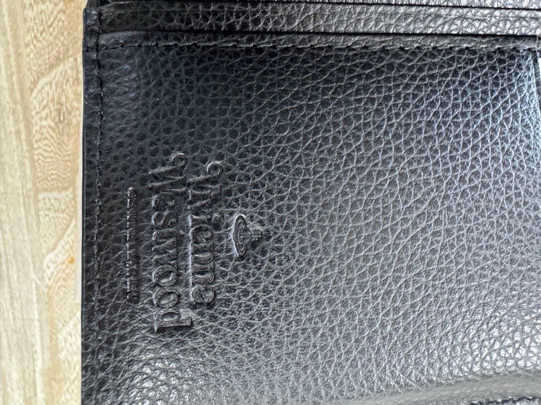 【新品】ヴィヴィアン・ウエストウッド　三つ折り財布 黒