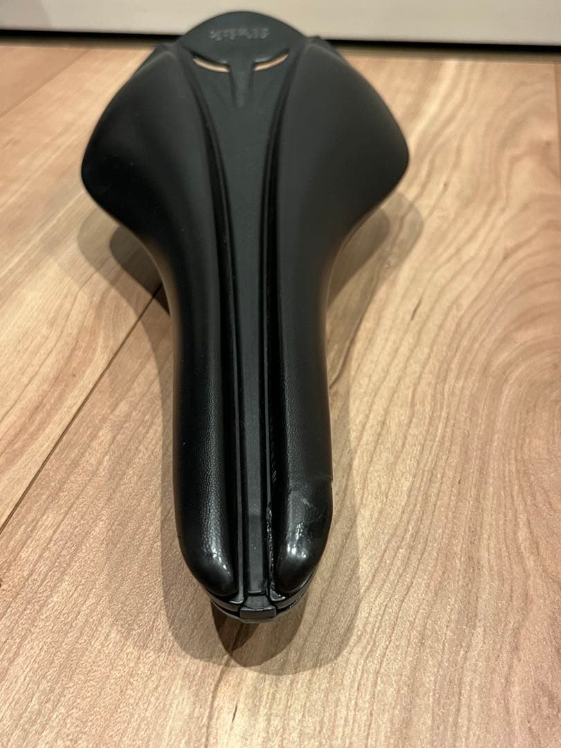 ■Fizik フィジーク■Arione VERSUS Evo アリオネR3