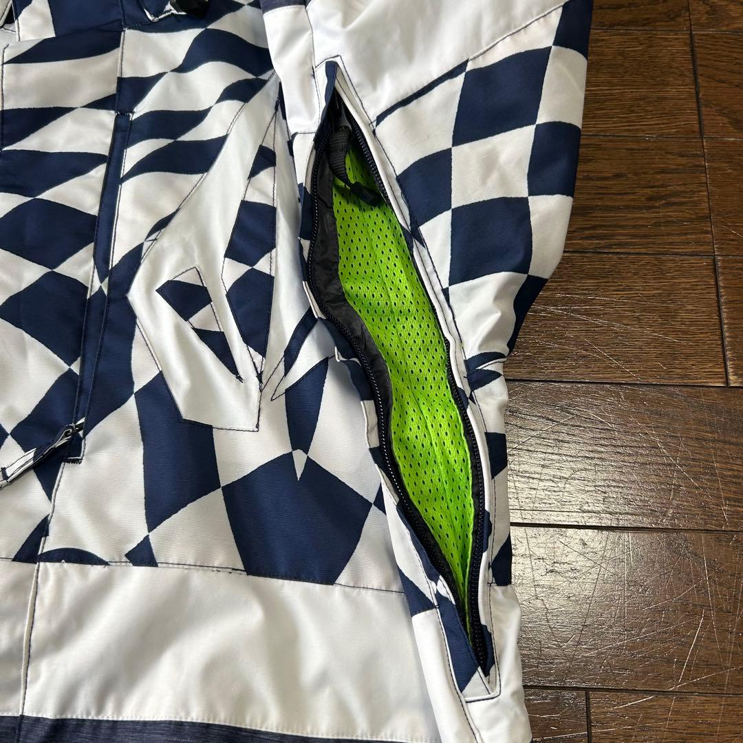 Volcom　ボルコム　スノーボードジャケット スノボウェア　スキーウェア　M