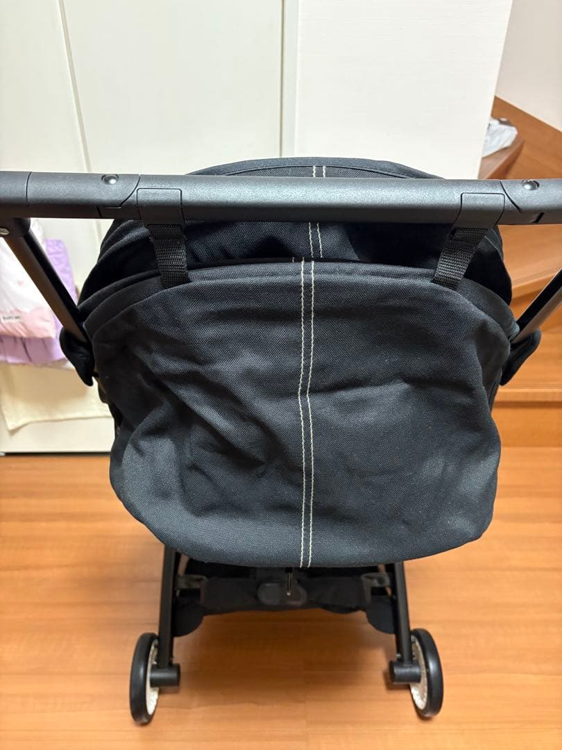 cybex ブラックベビーカー 折りたたみ式　2023