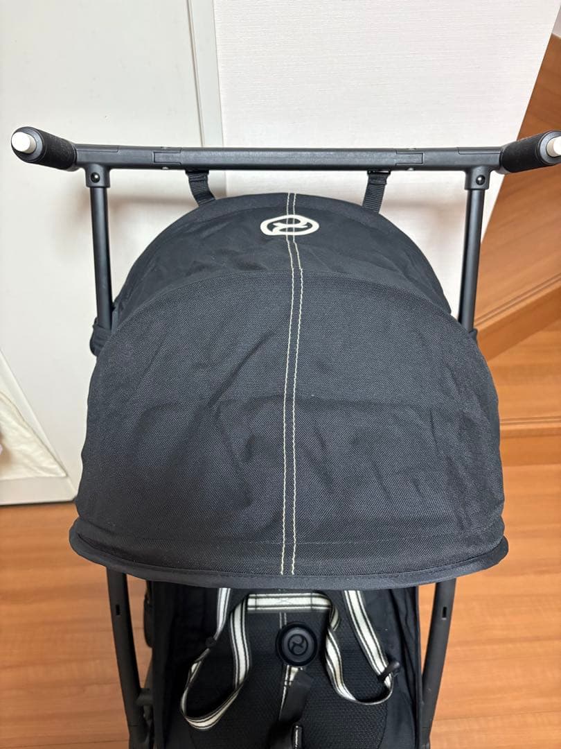 cybex ブラックベビーカー 折りたたみ式　2023