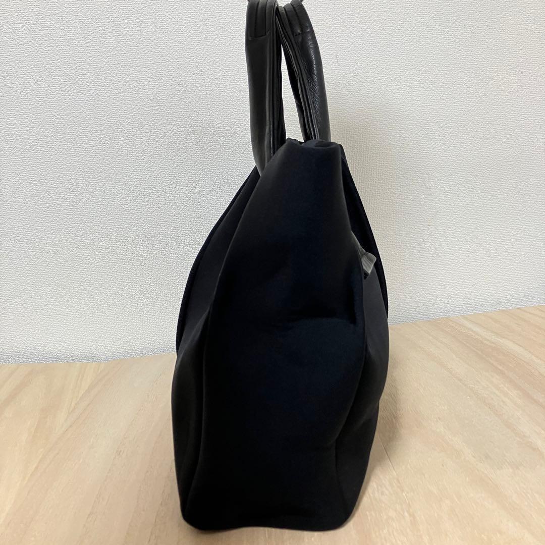 極美品✨kawa-kawa✨カワカワ✨ナイロントート✨黒✨A4✨日本製