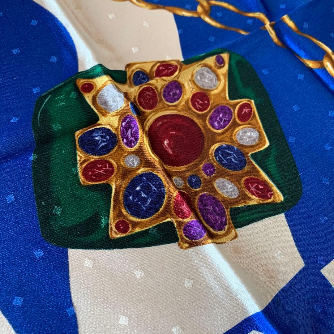 CHANEL　シャネルスカーフ　ココマーク マドモアゼル　絹100%