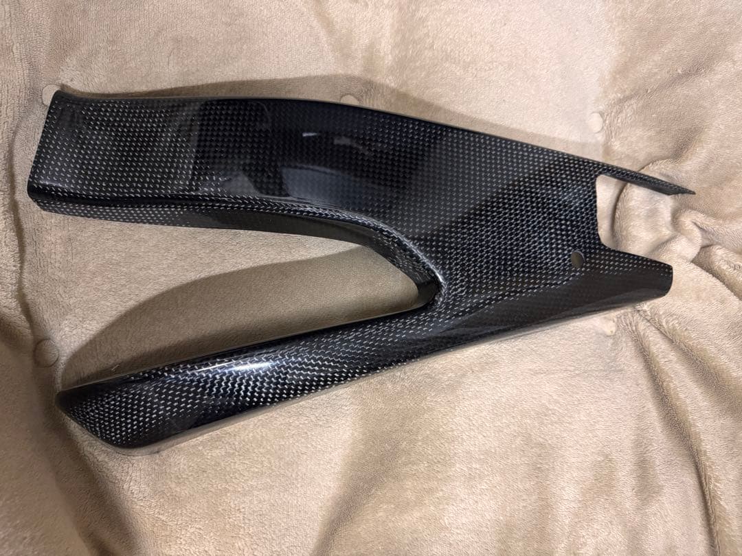 YZF R1 09-14 カーボン スイングアームカバー 平織り