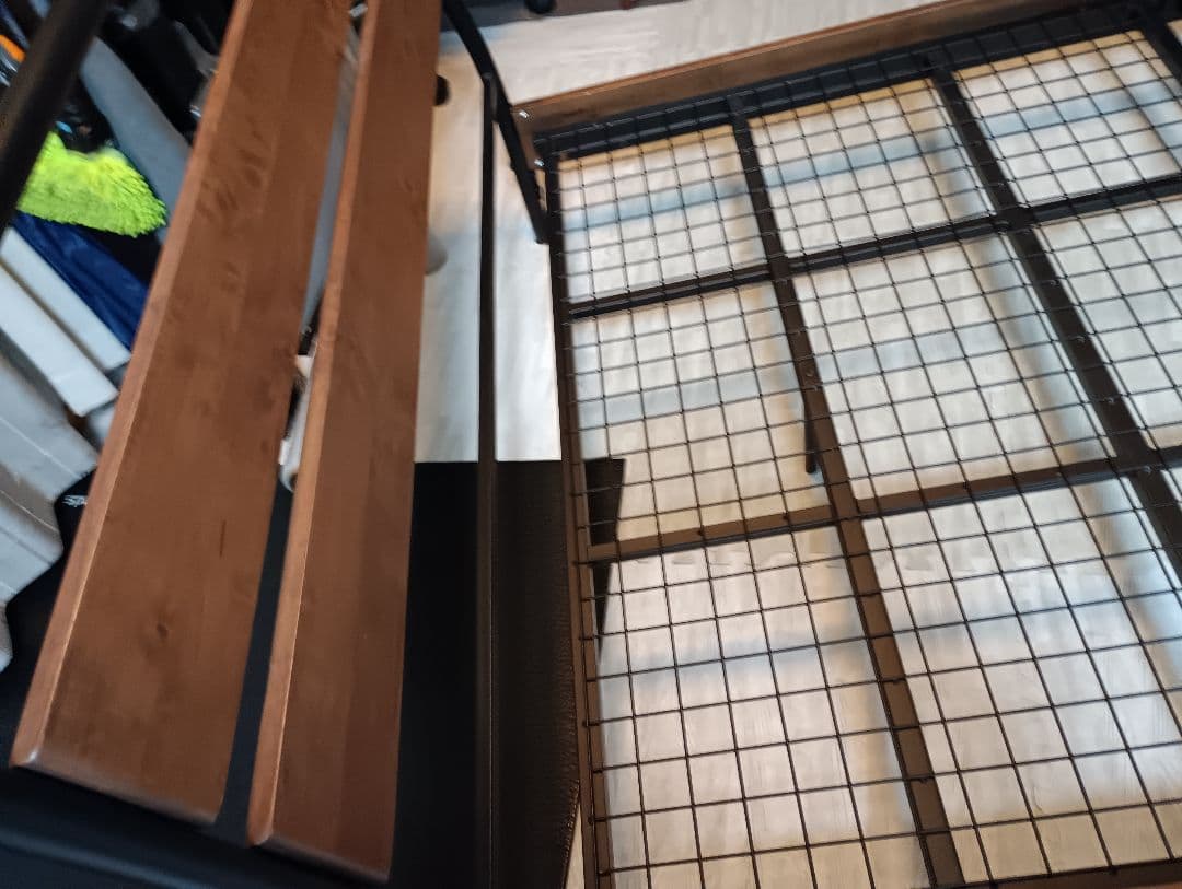 新春セール！札幌市近郊の方限定！送料無料！ニトリ セミダブルパイプベッド ダンテ