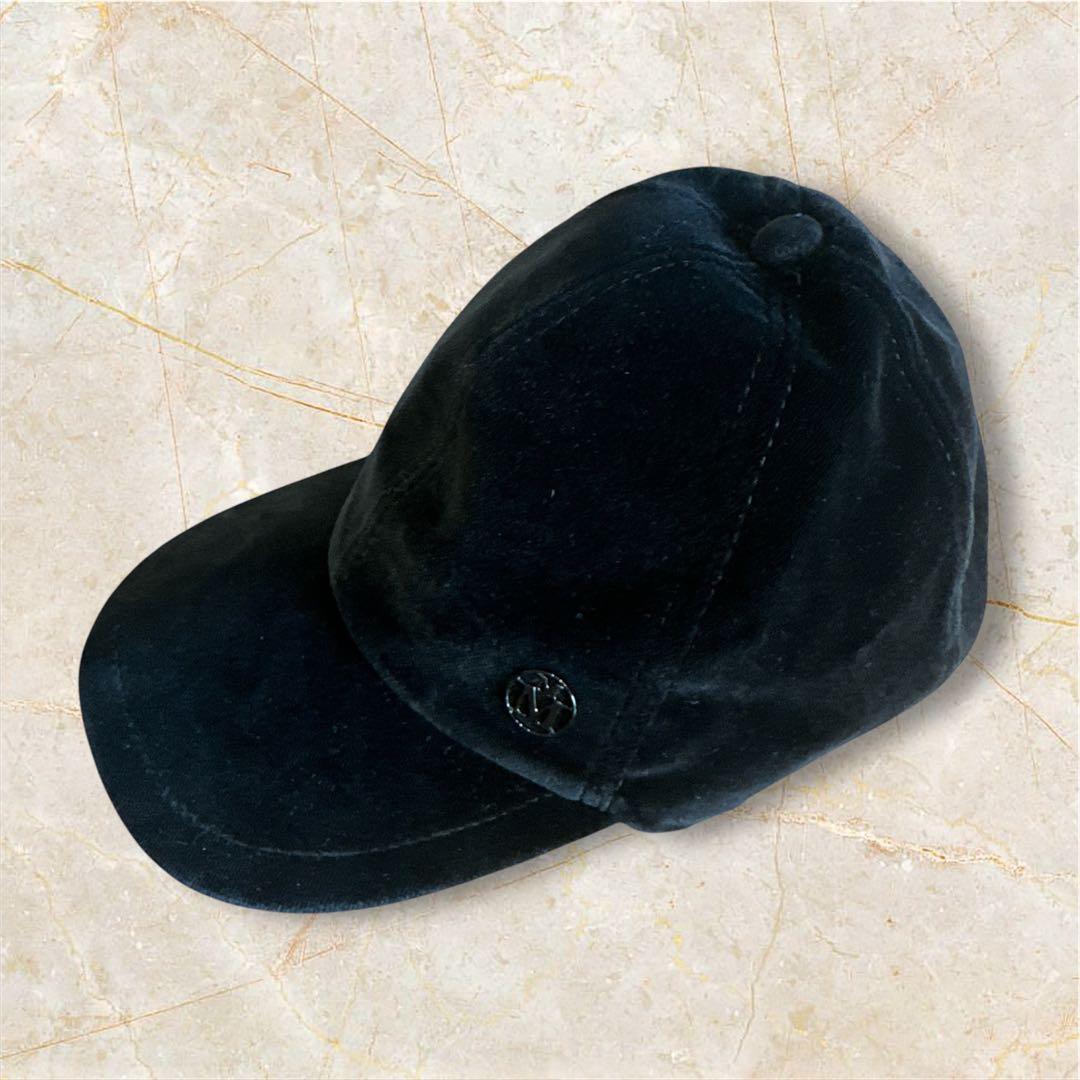 メゾンミッシェル 黒 ベロアキャップ