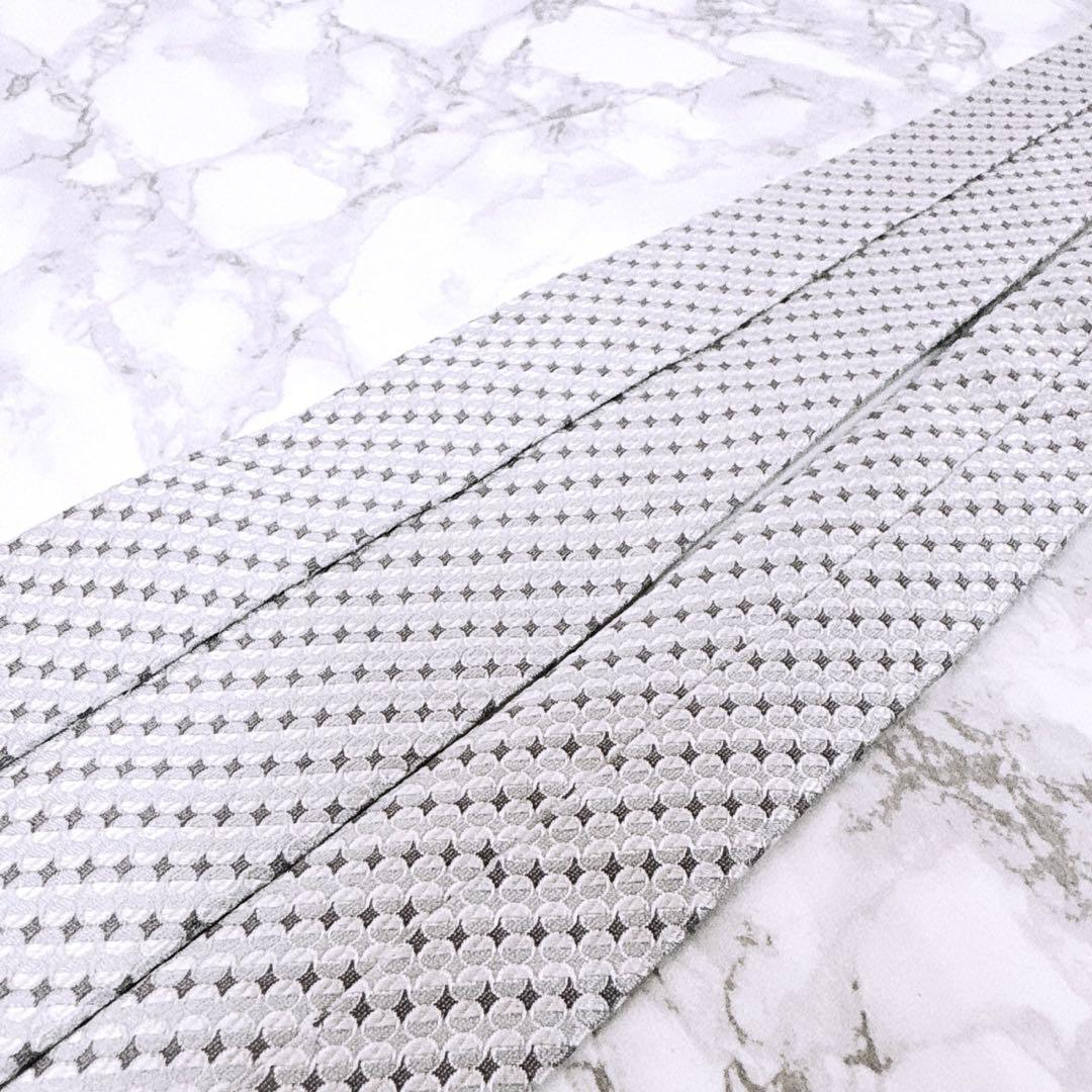 ✨未使用タグ付き✨GUCCI ドットストライプ　各シーンに万能重宝　ネクタイ