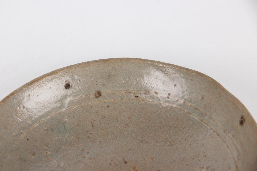 李朝初期 粉青 刻花碗 朝鮮古陶 高麗 茶碗 古美術 骨董 EL11-15