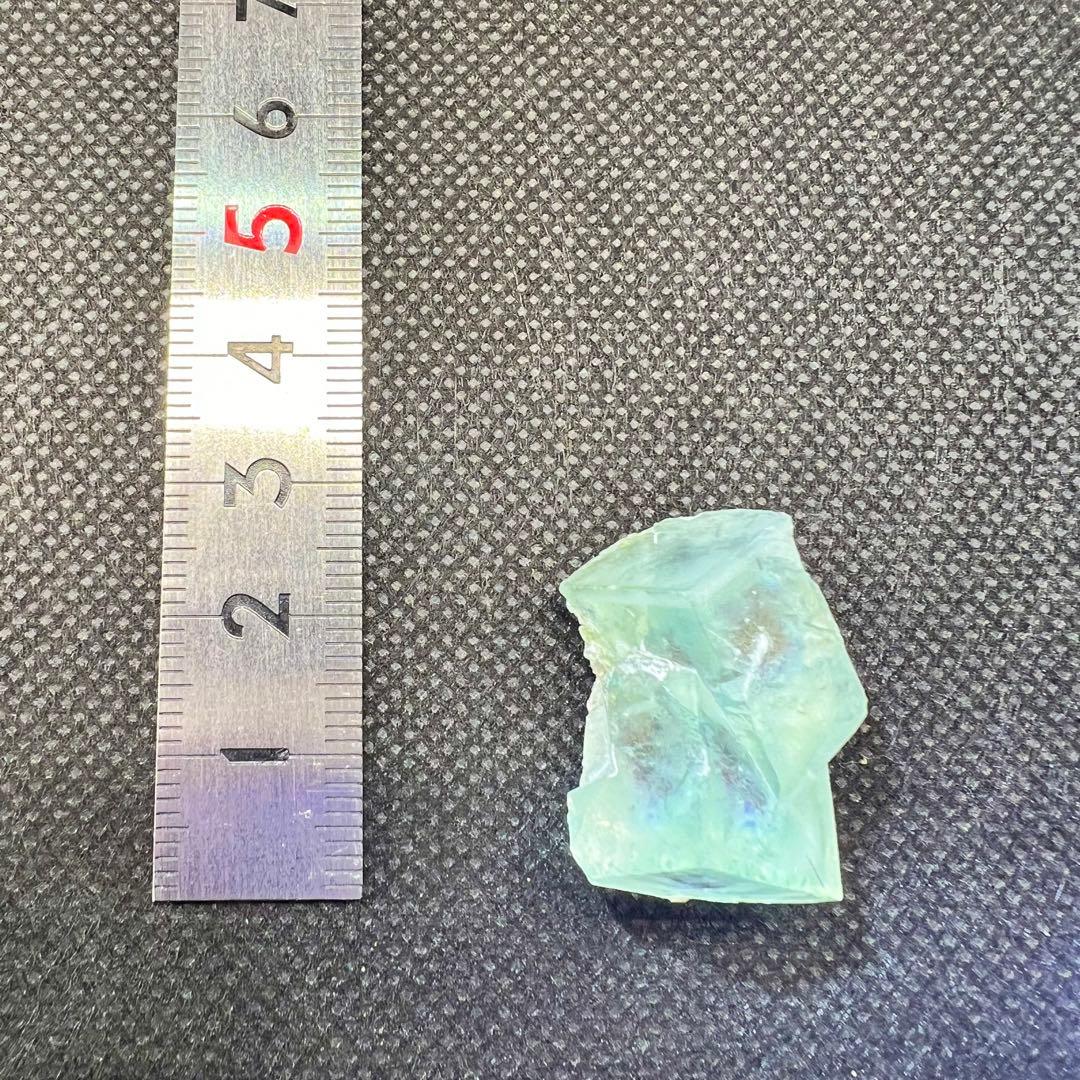 ヤオガンシャン　ライトグリーン　ブルーウィンドウ　パープルファントムフローライト