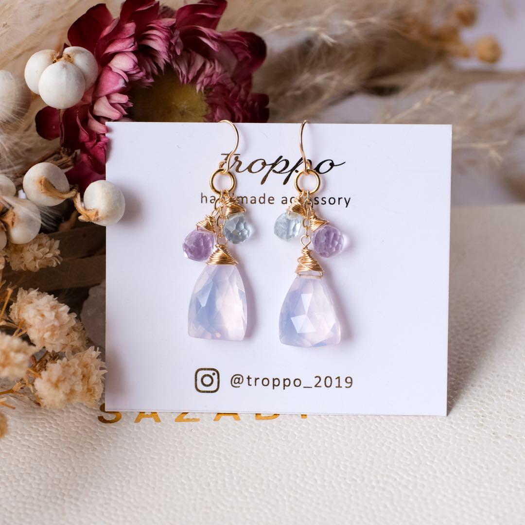 ポメころび ♦︎14kgfスコロライトトライアングルピアス/イヤリング