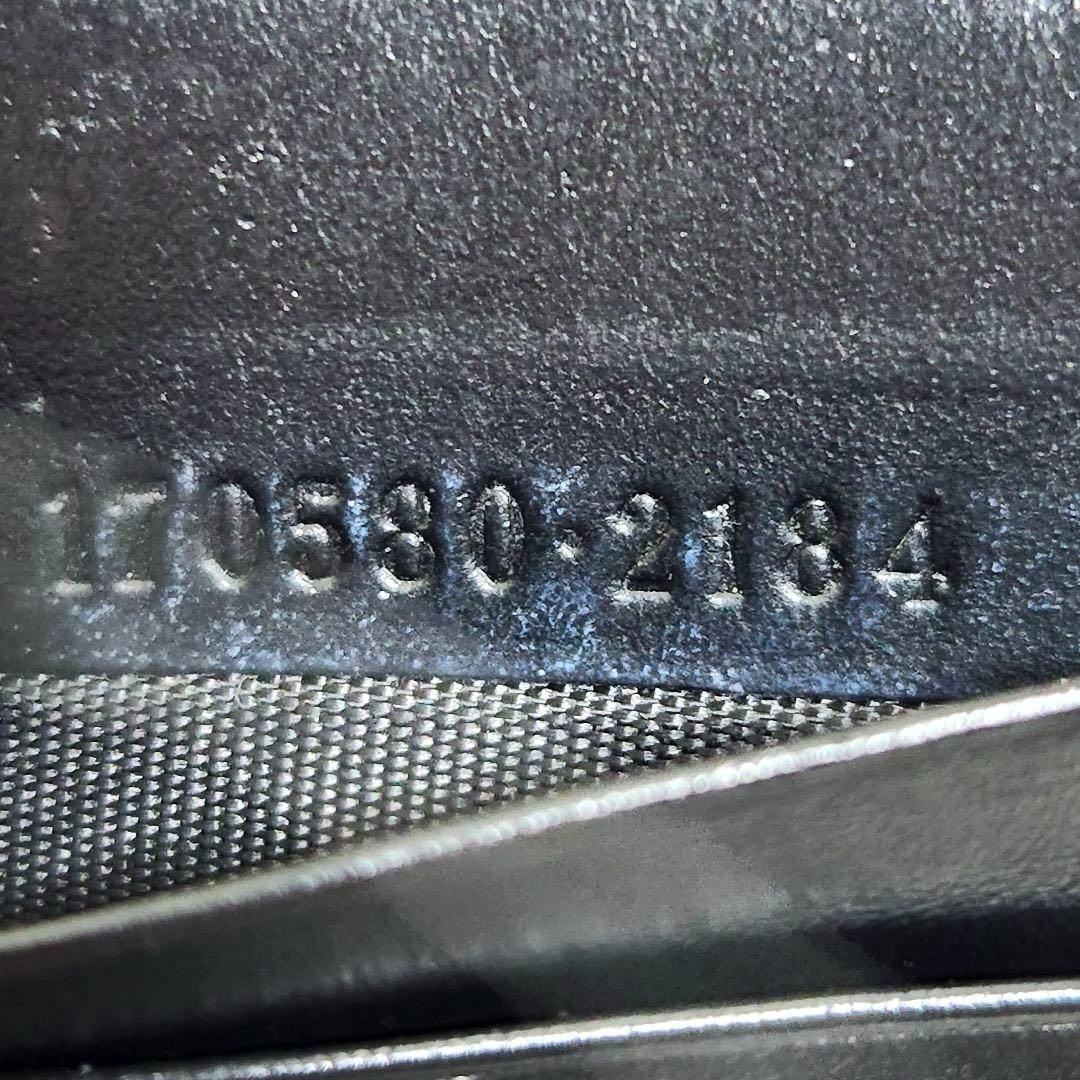 ✨極美品✨グッチ　マネークリップ　シマレザー　二つ折り　レザー　ブラック