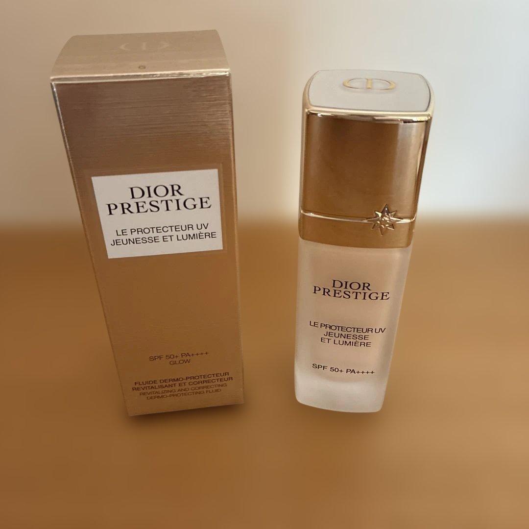 DIOR プレステージ ホワイト ル プロテクターUV ルミエール シアーグロウ
