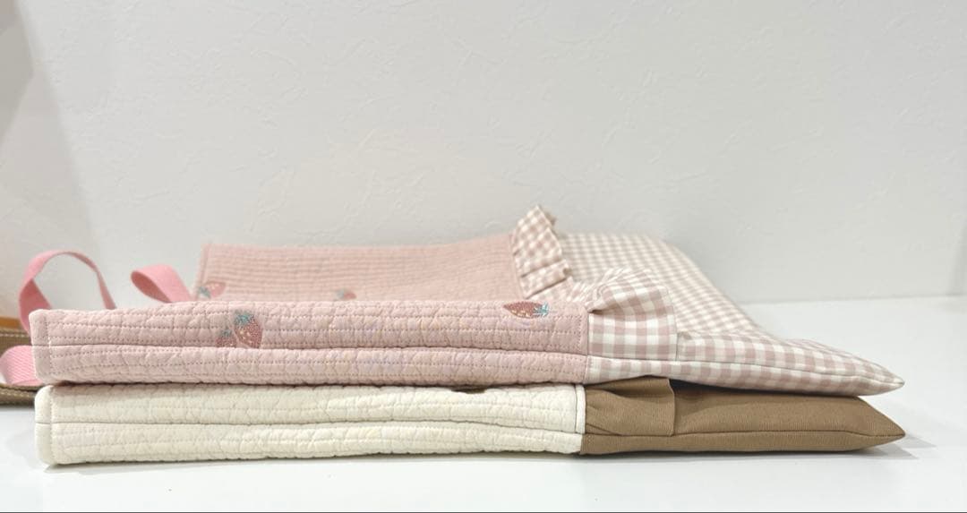 Momomo　　3月上旬頃納期