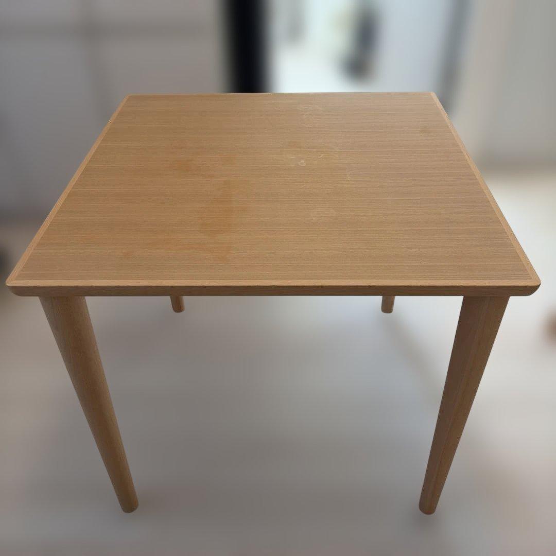 【カリモク60+】ダイニングテーブル800（ピュアビーチ） （現行品8.9万円）