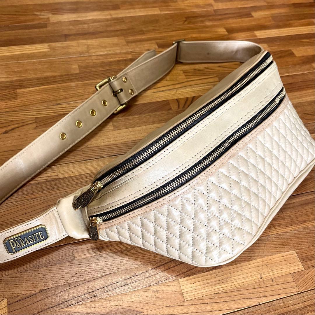 【未使用】PARASITE 本革 キルティングレザーボディバッグ ベージュ
