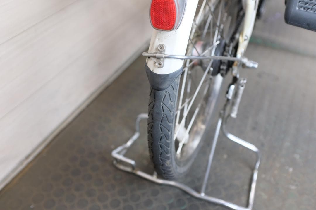 お*ん様 パナソニック ギュット　　20インチ　3段　13.2Ah（5点灯）充電