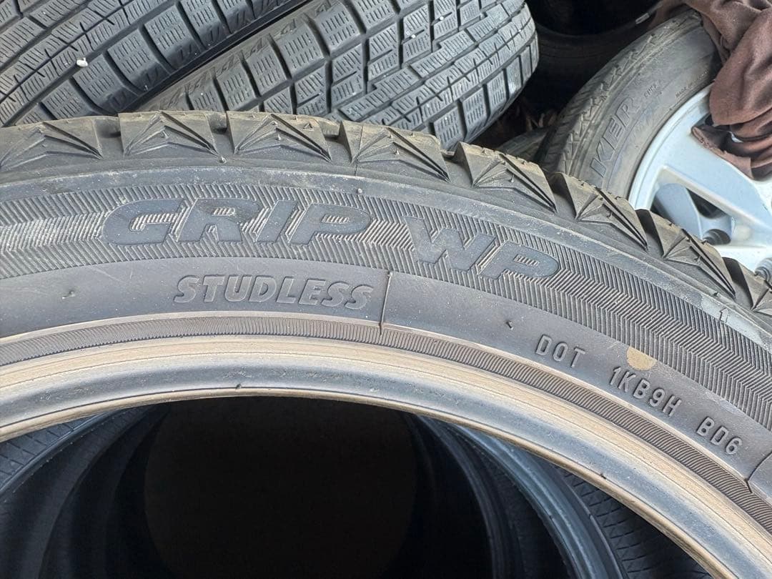 送料無料　245/45R19 スタッドレス　ANTARES GRIP WP 4本