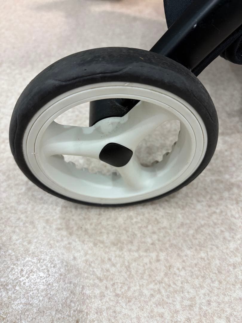 ベビーカー　CYBEX LIBELLE