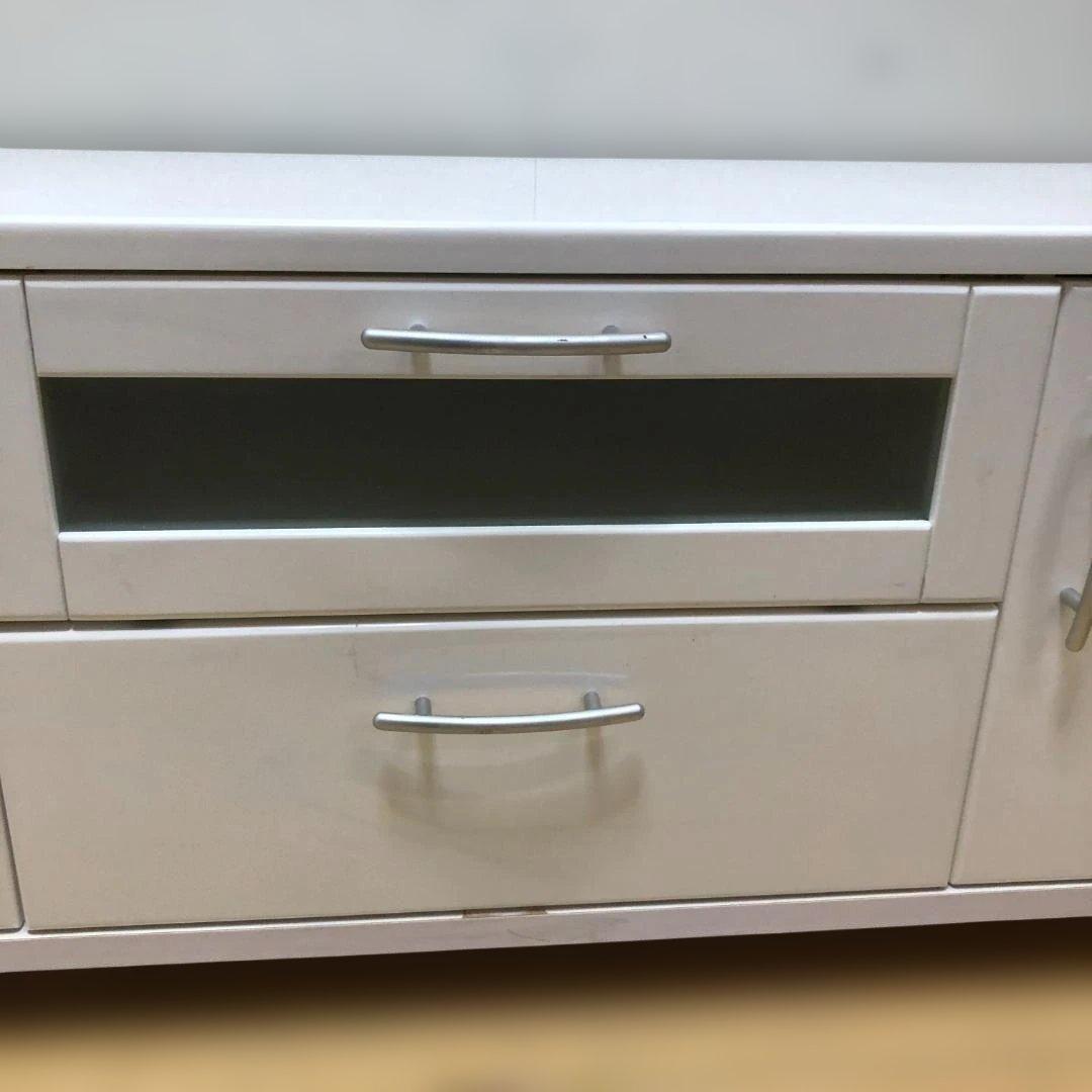 送料無料 テレビ台 ローボード 白 キャスター付き ガラス扉 250803-3