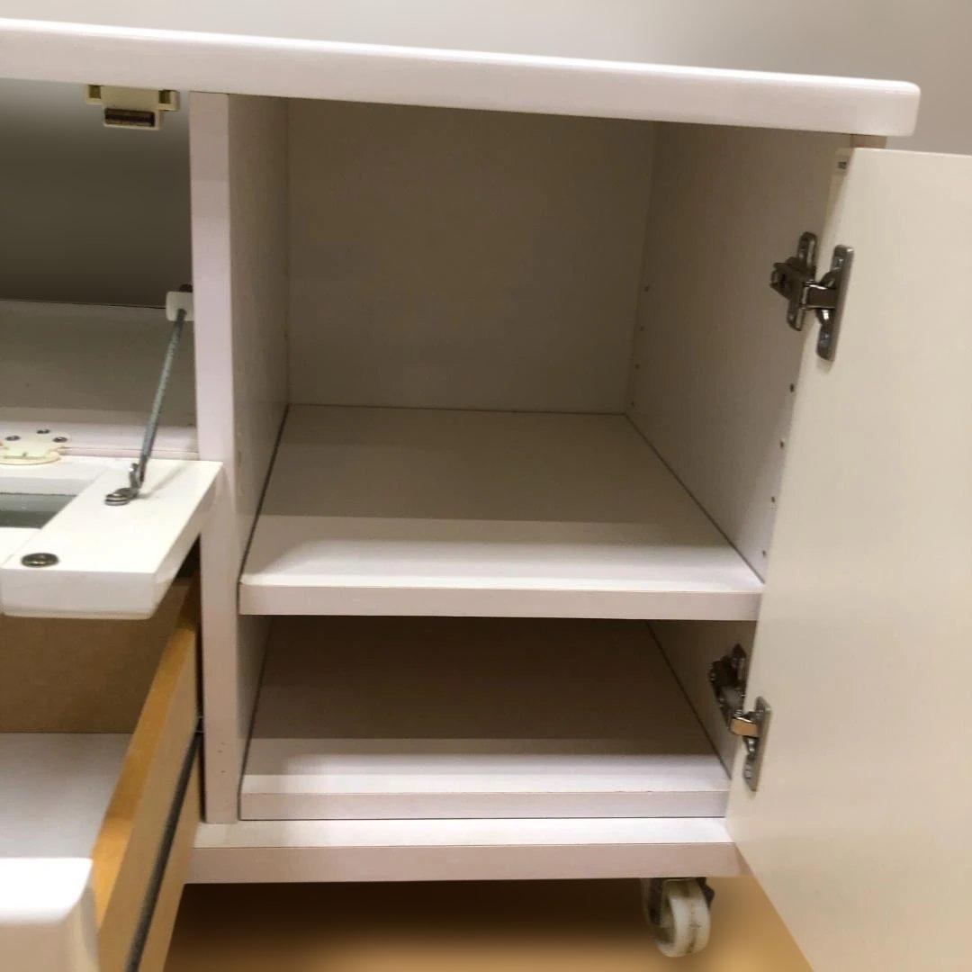 送料無料 テレビ台 ローボード 白 キャスター付き ガラス扉 250803-3