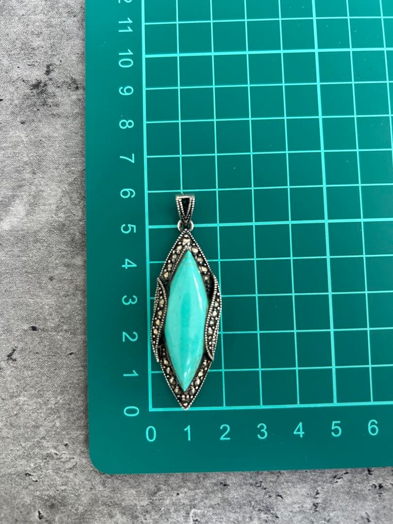 ナバホ族 Thomas Francisco ターコイズマーカサイト ペンダント