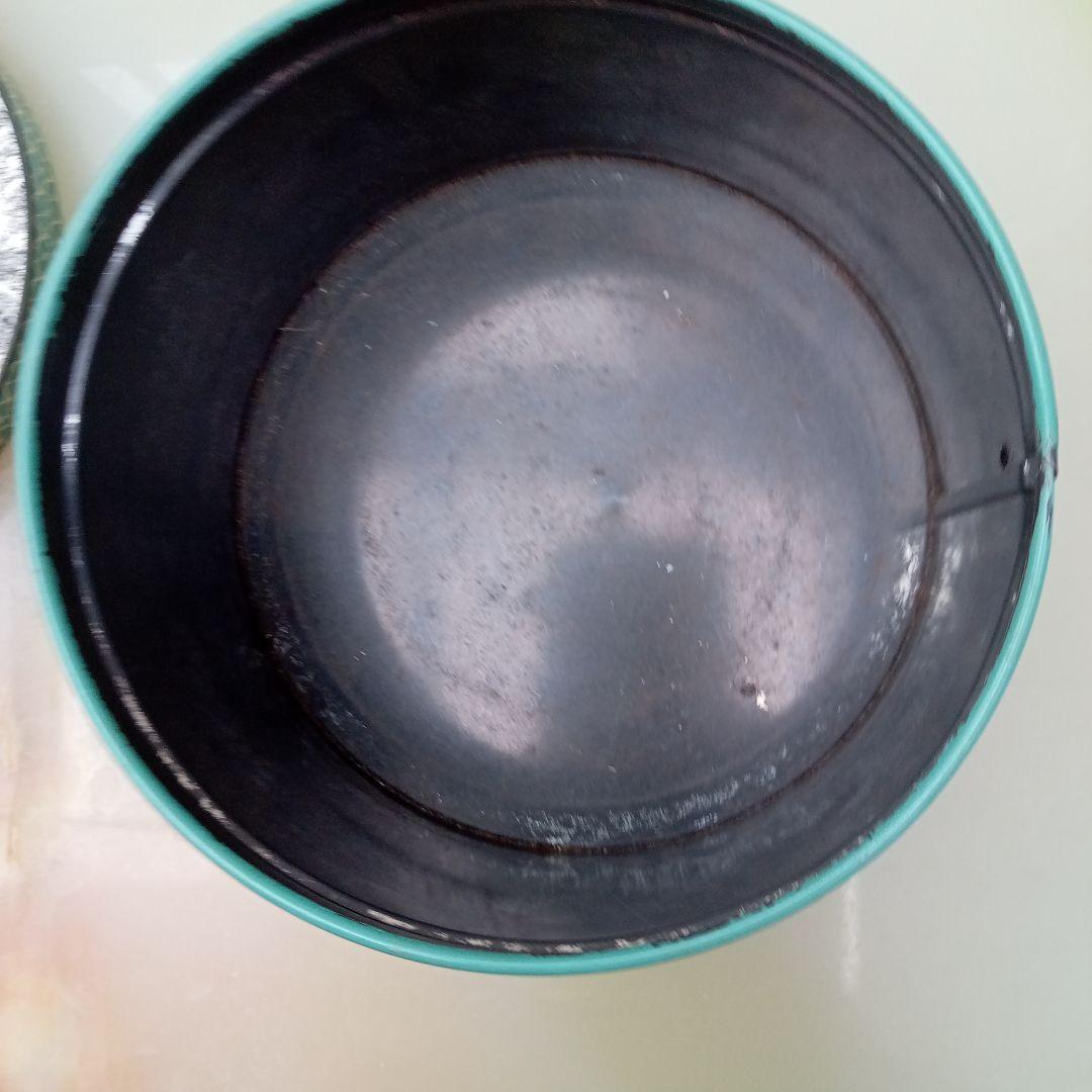 アンティーク缶