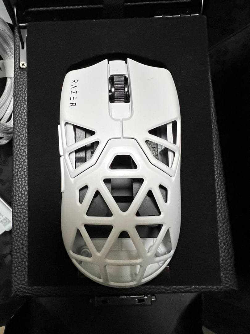 Razer Viper mini signature edition ホワイト