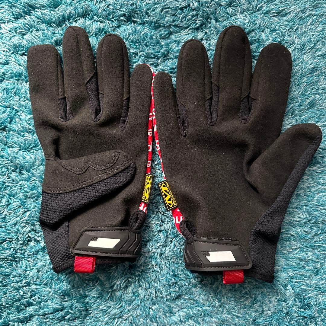 Supreme 17 S/S グローブ レッド/ブラック