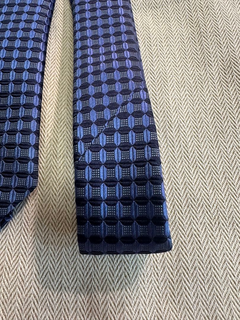 ブリオーニ　ネイビー チェック柄 シルクネクタイ